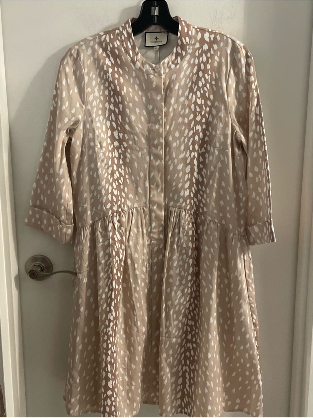 NWOT Tuckernuck XS Tan & White The Antelope Royal Shirt animal print Dress
